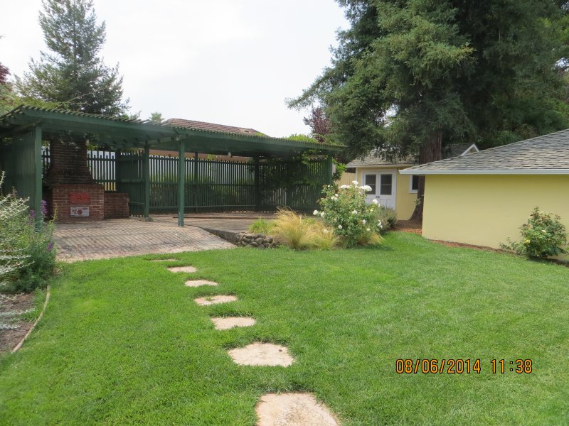 25 Halsey Ave, Petaluma, CA